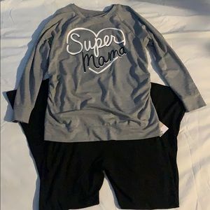 Aglow maternity outfit